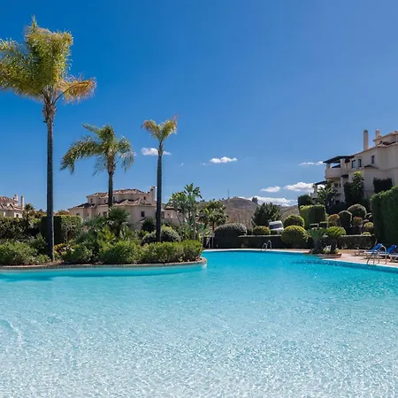 아파트 2-bed In Capanes Del Golf