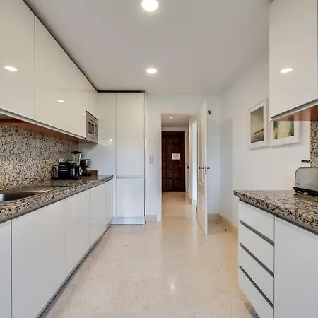 아파트 2-bed In Capanes Del Golf