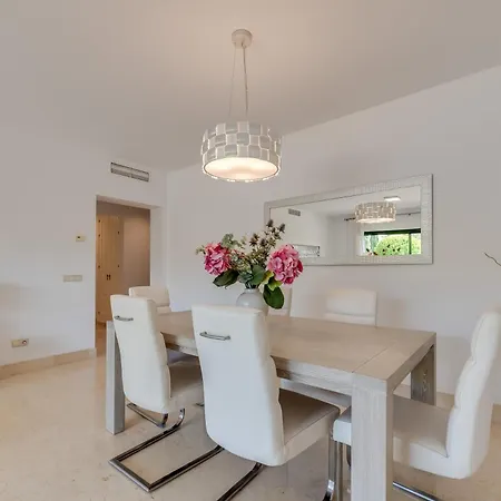 2-bed In Capanes Del Golf 아파트 베나하비스