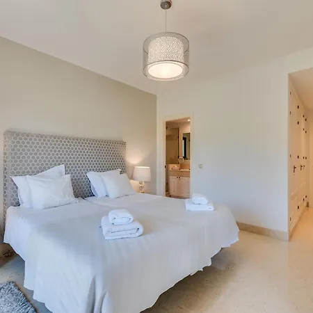 아파트 2-bed In Capanes Del Golf