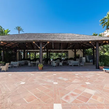 2-bed In Capanes Del Golf 아파트