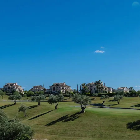 아파트 2-bed In Capanes Del Golf