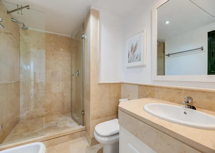 2-bed In Capanes Del Golf Apartament Benahavís